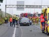 Brandweer moet vrouw uit auto halen na botsing