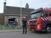 Auto rijdt tegen gevel van woning in Heinkenszand