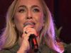 Kimberly Fransens opent De Oranjezondag prachtig met 'Nu Jij Hier Niet Meer Bent'