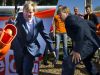 Koning Willem-Alexander oogst lof: ??Wc-pot werpen doet hij altijd vol overgave??
