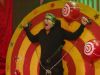 Doodsangst: Brace slingert messen naar hoofd van Thomas Berge!