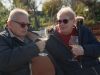 Han en Norma genieten van wijn en shoppen in Kroatië