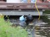 Magneetvisser haalt tas met wapens uit sloot in Den Haag