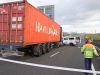 Vier gewonden bij botsing met vrachtwagen op Maasvlakte