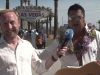 'Elvis Presley' onderbreekt videocall met Raymond Mens vanuit Los Angeles: 'Viva Las Vegas!'