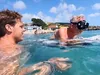 Martien gaat los in de zee