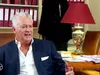 "Media mag terughoudender zijn"