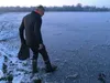 Eerste schaatsers testen het ijs: 'Voor je het weet is het weer verdwenen'