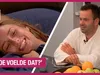 In de douche moet je dingen doen die niemand mag zien...