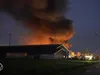 Grote brand in schuur in Terheijden, honderd koeien geëvacueerd