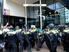 ME grijpt in bij UvA-studentenprotest maandag