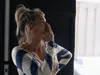 Sophie en Julia gaan stuk om chaotische voorbereiding van feestje op het kamp