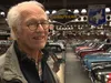 Joop (80) zet honderden oldtimers te koop