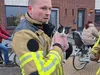 Kat lift mee onder motorkap, brandweer weet beestje te redden