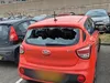 Net vrijgelaten man sloopt tientallen auto's, gelijk weer opgepakt