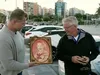 Dennis brengt verdwenen spullen van broer weer terug