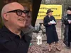 René van der Gijp schiet in de lach om beelden van een uitvaart voor een gesloten fietspad