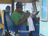 Spelersbus Curaçao begeeft het tijdens opnames met Hélène Hendriks: 'Probleem'