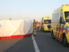 Auto over de kop geslagen op A67 Helenaveen
