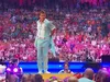 Artiesten hebben het zwaar tijdens bloedheet concert De Toppers