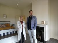 Country House Hunters - Dandenong