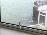 Huizen onder de Hamer - Stunning Coastal Retreat